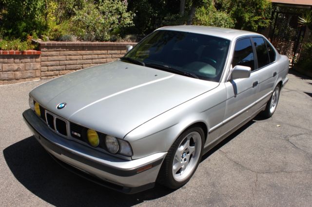 1991 BMW M5 Sedan
