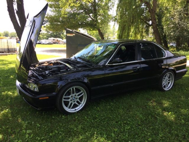 1991 Black BMW M5 Sedan
