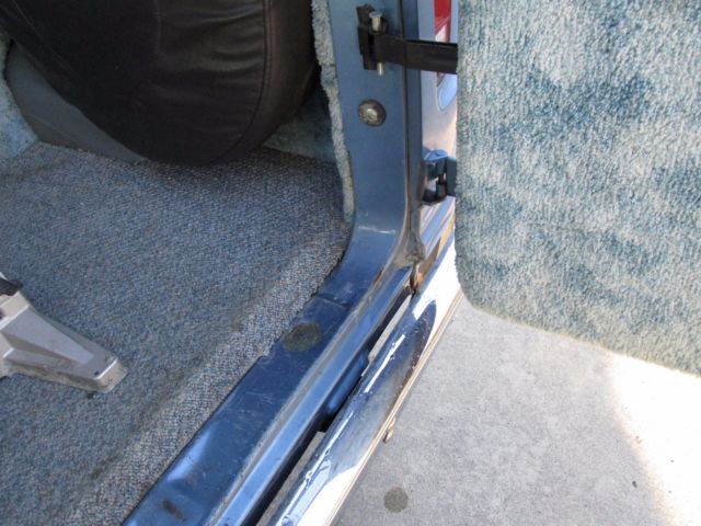 1991 Blue Ford E-Series Van Standard Passenger Van