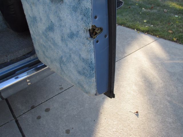 1991 Blue Ford E-Series Van Standard Passenger Van