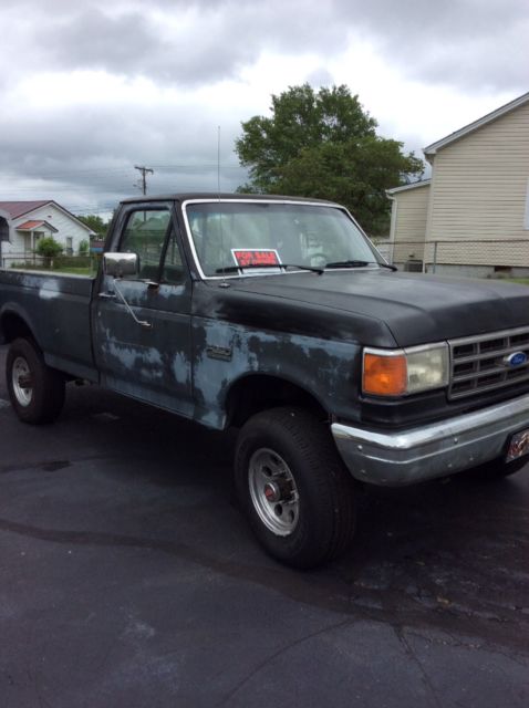 1991 Black Ford F-250 Long bed