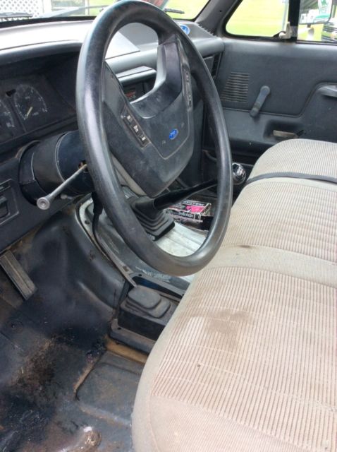 1991 Black Ford F-250 Long bed