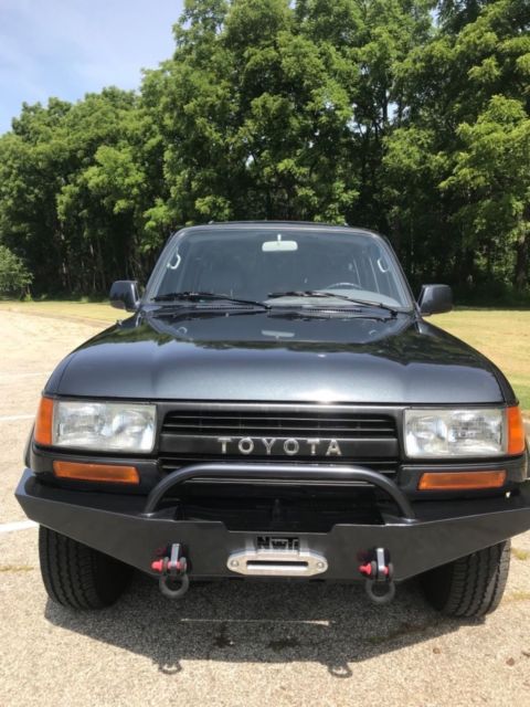 1991 Gray Toyota Land Cruiser SUV