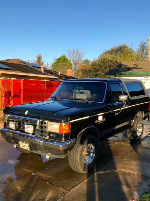 1991 Black Ford Bronco