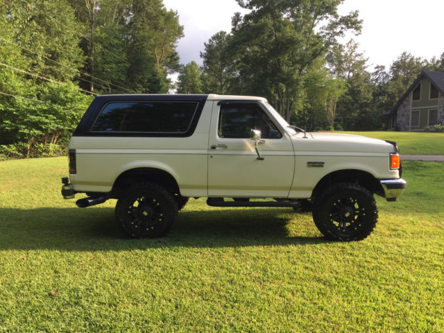 1991 White Ford Bronco Convertible