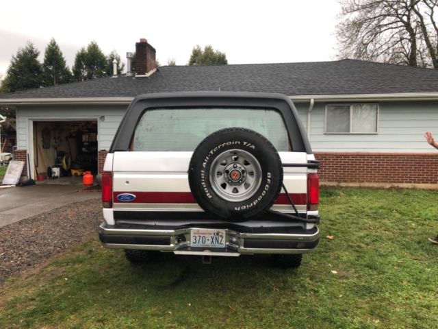 1991 White Ford Bronco SUV