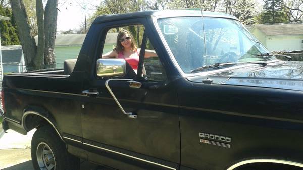 1991 Black Ford Bronco Convertible