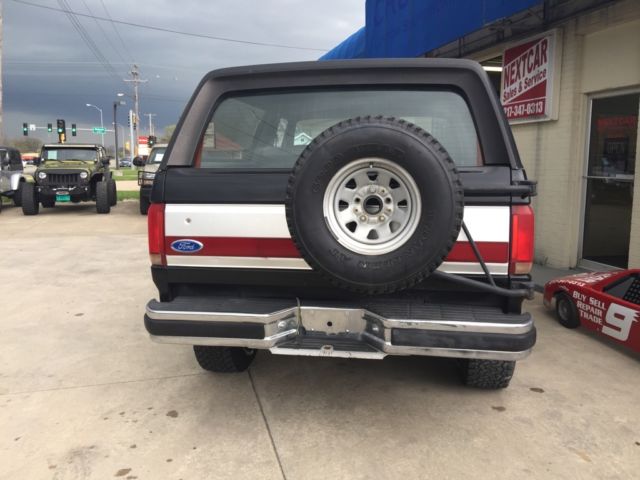 1991 Black Ford Bronco