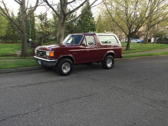 1991 Gray Ford Bronco SUV
