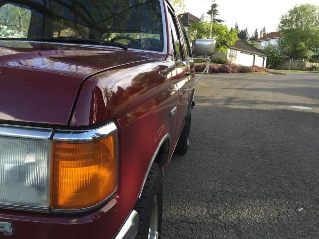 1991 Gray Ford Bronco SUV