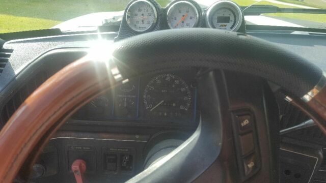 1991 White Ford Bronco SUV