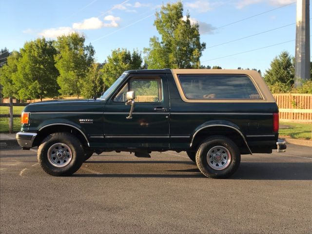 1991 Green Ford Bronco SUV
