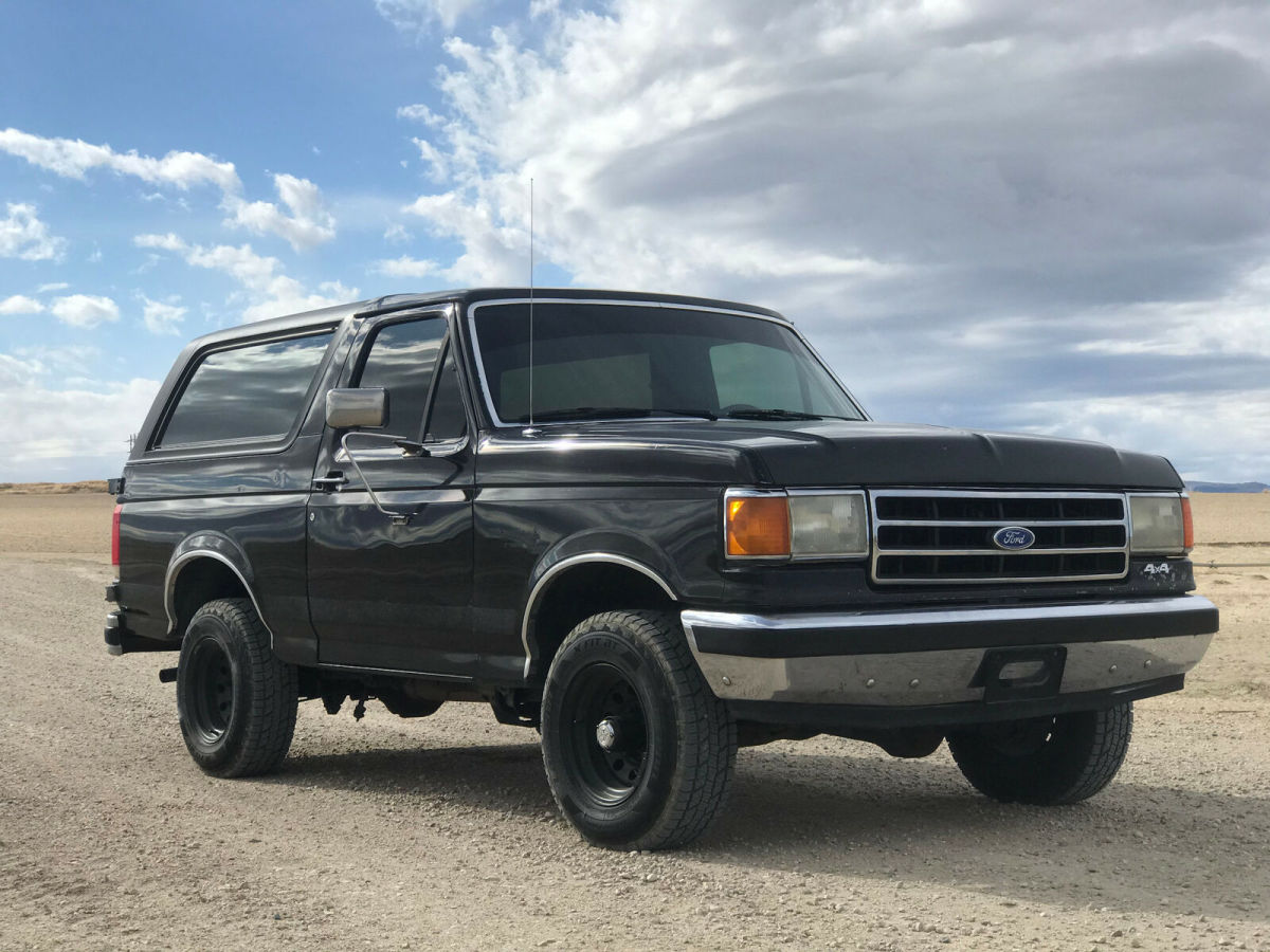 1991 Black Ford Bronco SUV