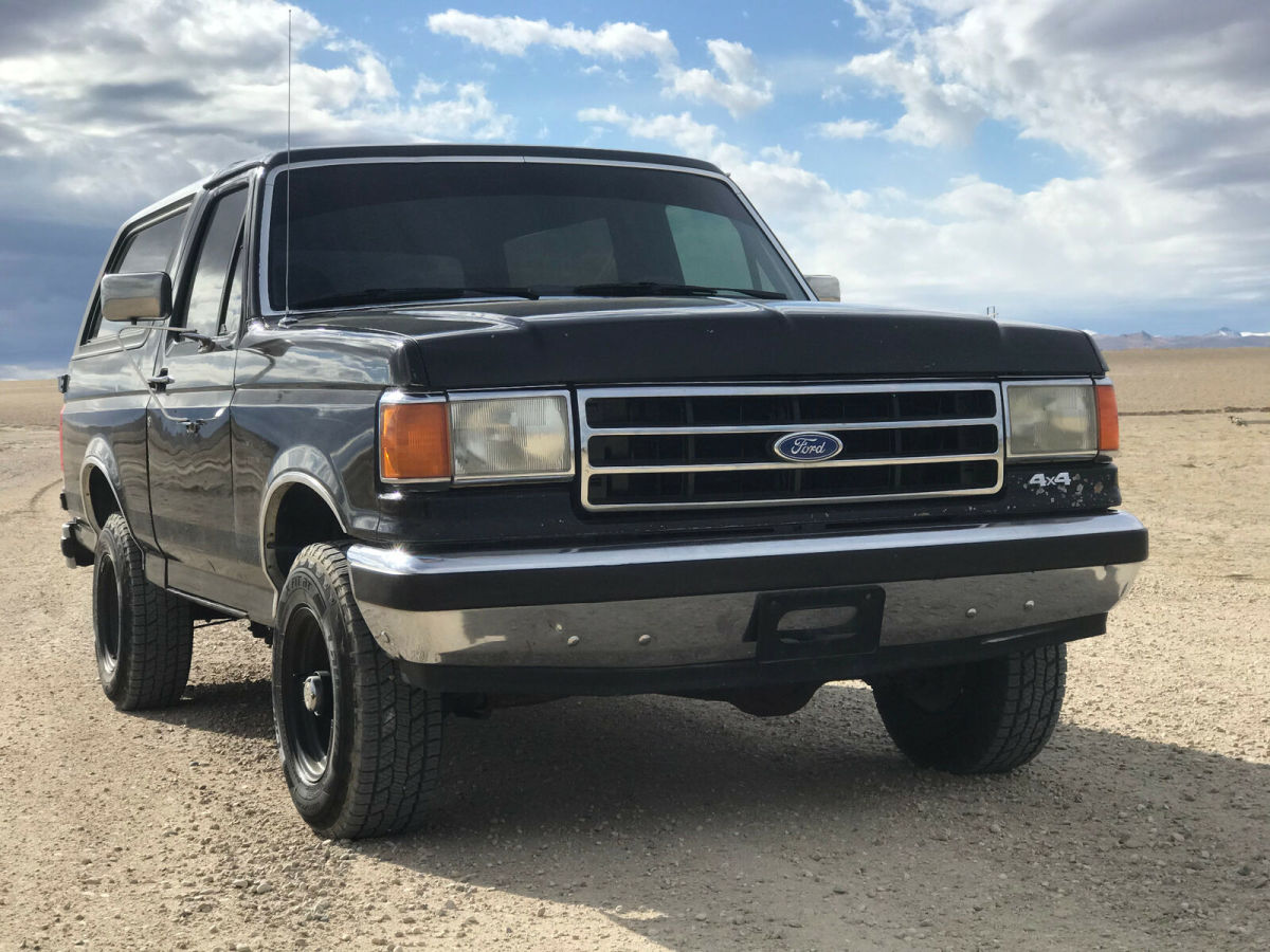 1991 Black Ford Bronco SUV