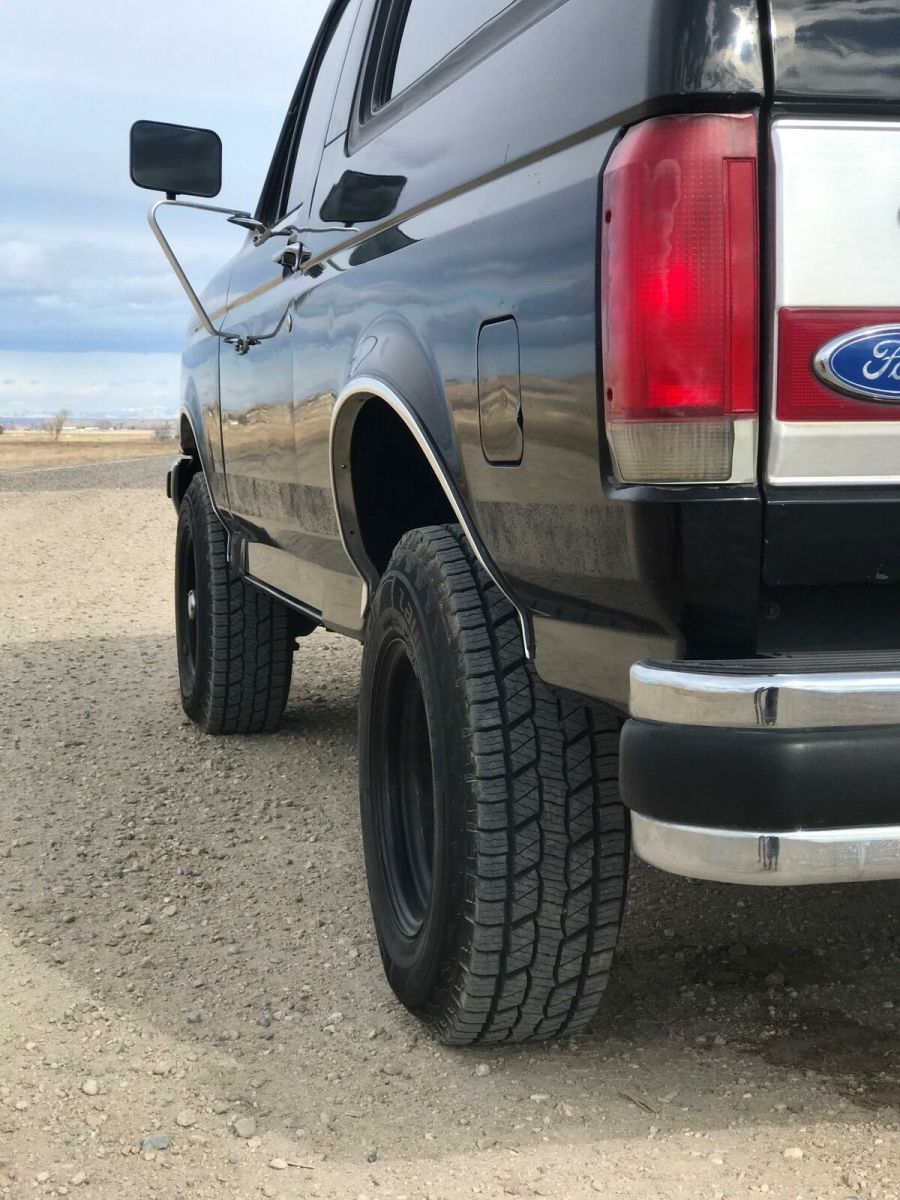1991 Black Ford Bronco SUV
