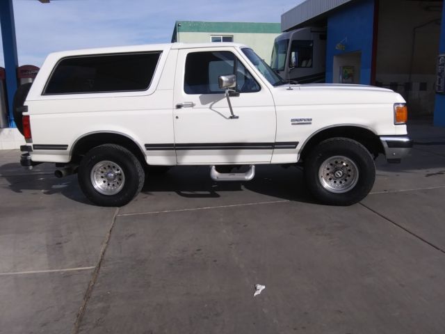 1991 White Ford Bronco
