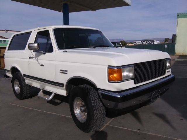 1991 White Ford Bronco