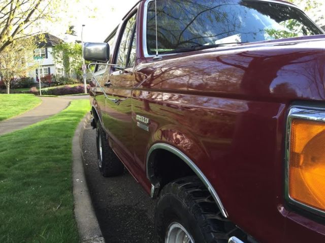 1991 Gray Ford Bronco SUV
