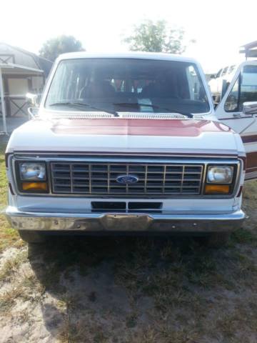 1991 Ford E-Series Van Standard Cargo Van