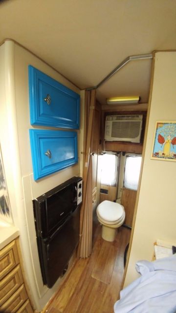 1991 Tan Ford E-Series Van Van Camper