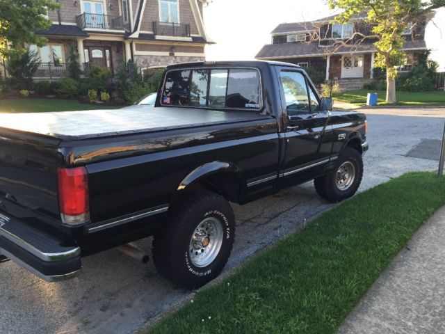 1991 Black Ford F-150 Standard Cab Pickup