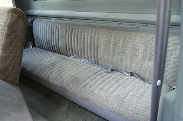 1991 Black Ford F-150 Extended Cab Pickup