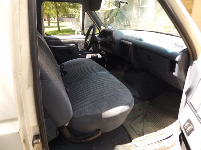 1991 White Ford F-150 Extended Cab Pickup