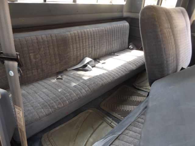 1991 White Ford F-150 Extended Cab Pickup