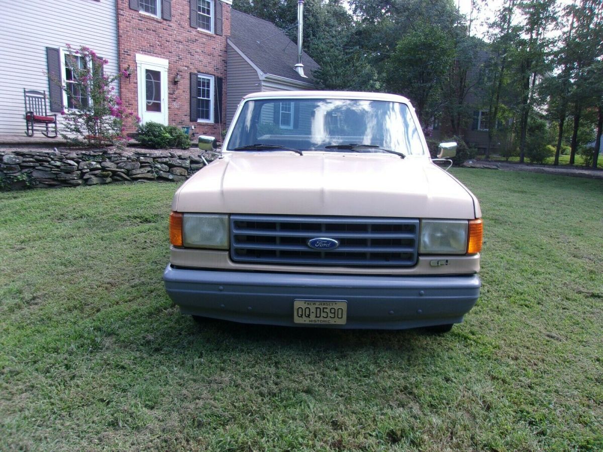 1991 Tan Ford F-150 Standard Cab Pickup