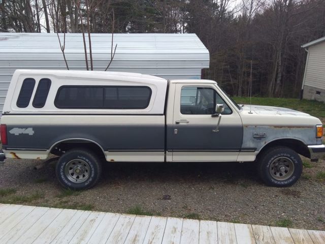 1991 white/gray Ford F-150 standard