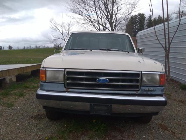 1991 white/gray Ford F-150 standard