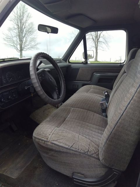 1991 white/gray Ford F-150 standard