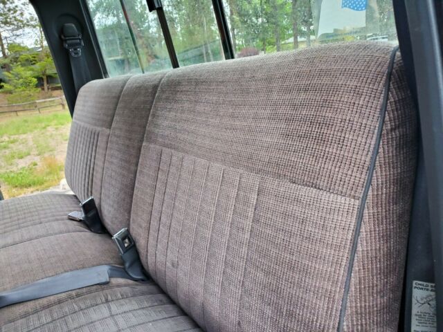 1991 Red Ford F-350 Crew Cab Pickup