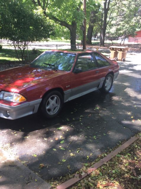 1991 Red silver Ford Mustang Hatchback