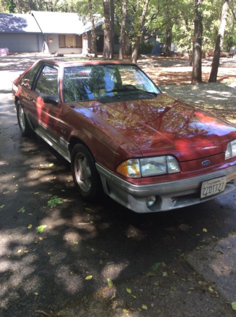 1991 Red silver Ford Mustang Hatchback