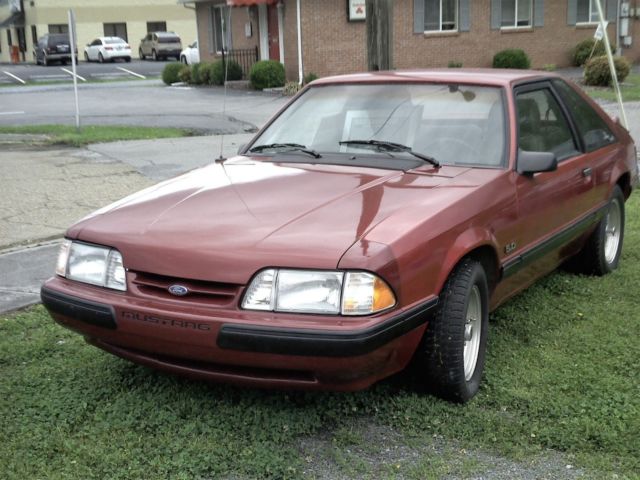 1991 MAROON Ford Mustang Hatchback