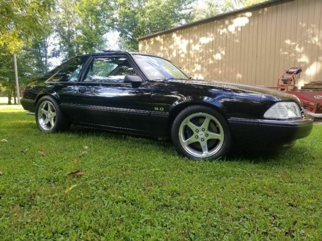 1991 Black Ford Mustang Hatchback