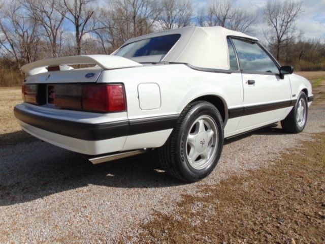 1991 White Ford Mustang Convertible