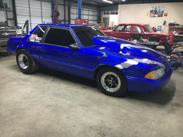 1991 Blue Ford Mustang