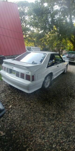 1991 White Ford Mustang Hatchback