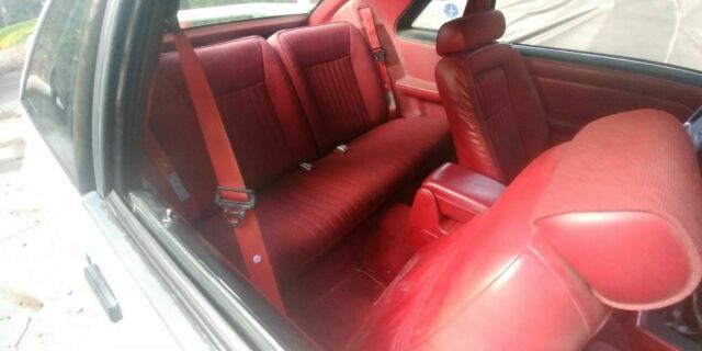 1991 White Ford Mustang Hatchback