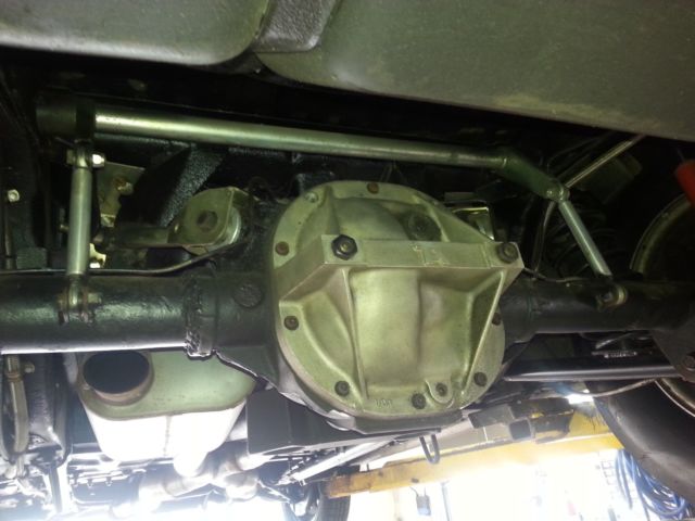 1991 White oxford Ford Mustang