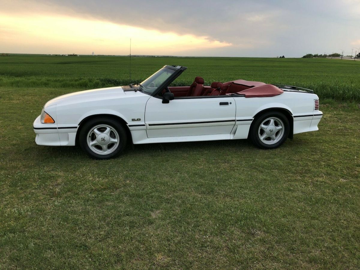 1991 Ford Mustang Convertible