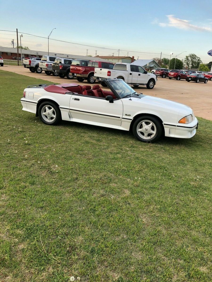 1991 Ford Mustang Convertible