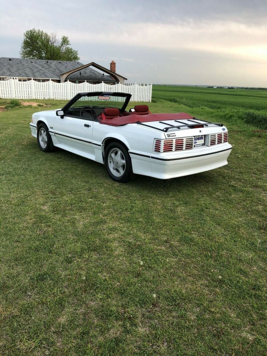 1991 Ford Mustang Convertible