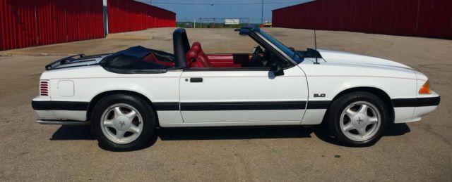 1991 Ford Mustang Convertible