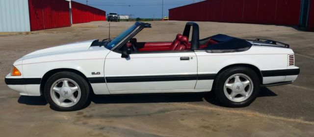 1991 Ford Mustang Convertible