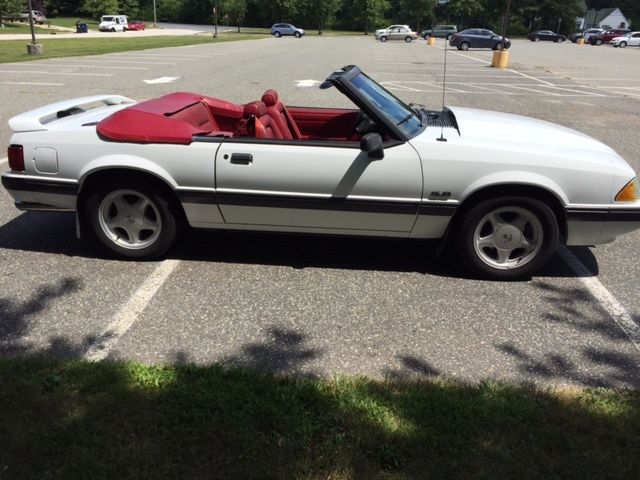 1991 White Ford Mustang Convertible