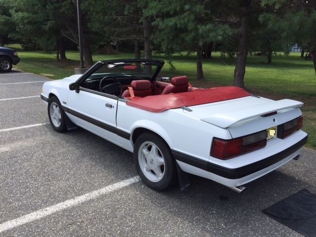 1991 White Ford Mustang Convertible