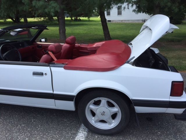 1991 White Ford Mustang Convertible